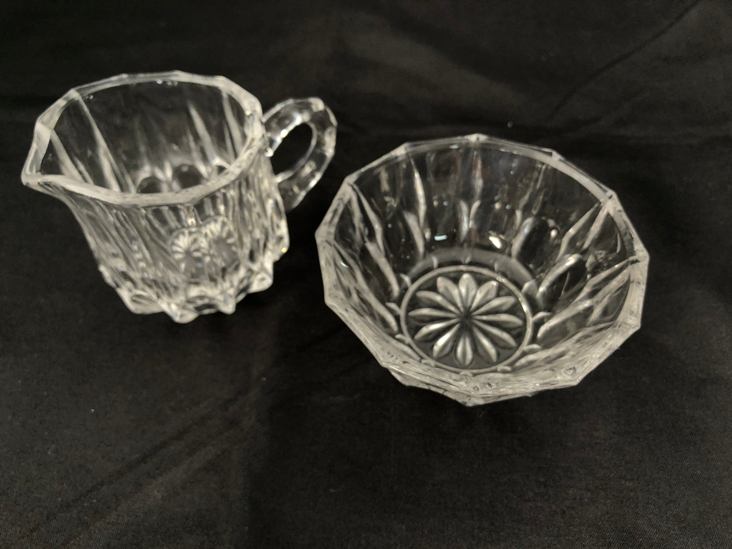 Vintage Glass Small Jug and Bowl (20153)