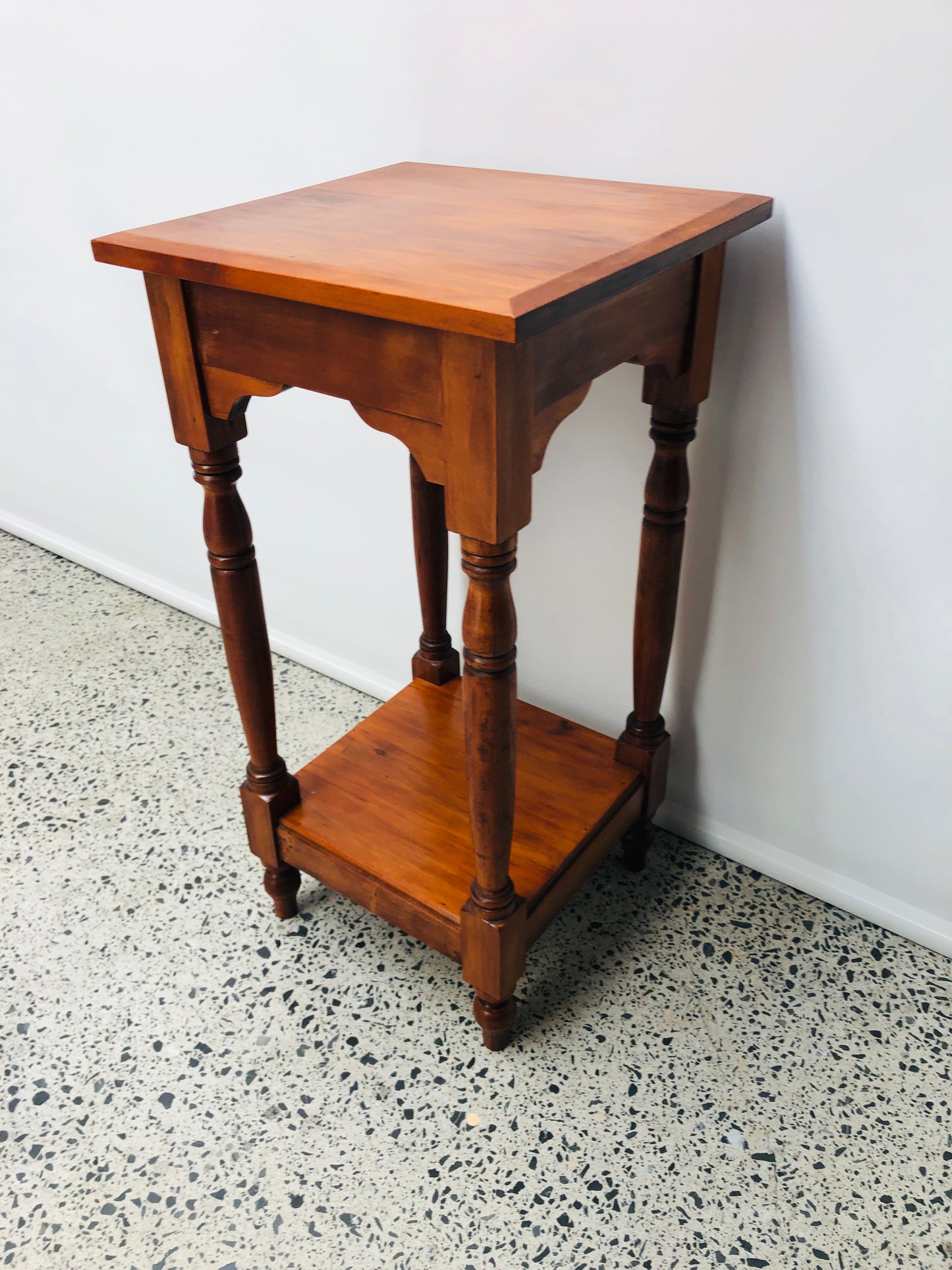 Plant Stand (21790)