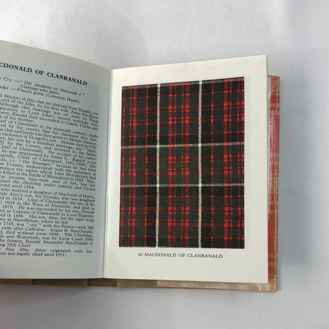 
                  
                    The Scottish Clans and their Tartans (17353)
                  
                