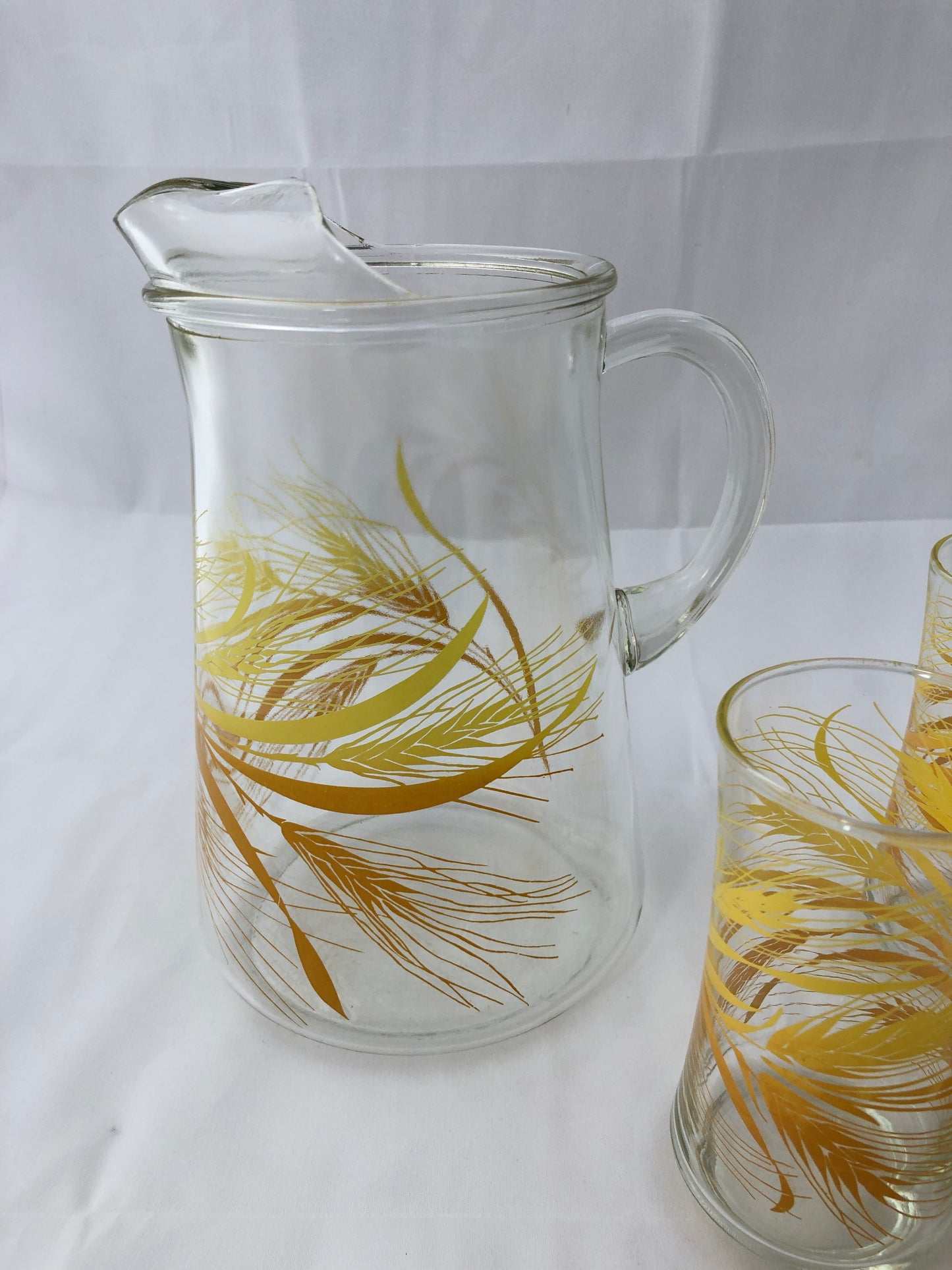 
                  
                    Vintage Libbey Golden Wheat Glass Pitcher with (20177)
                  
                