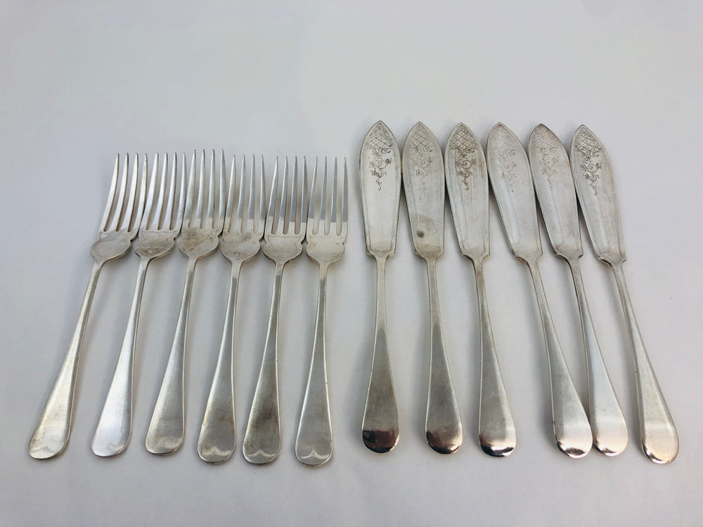Vintage 12 Piece Fish Cutlery Set - Silver Plate (21318)