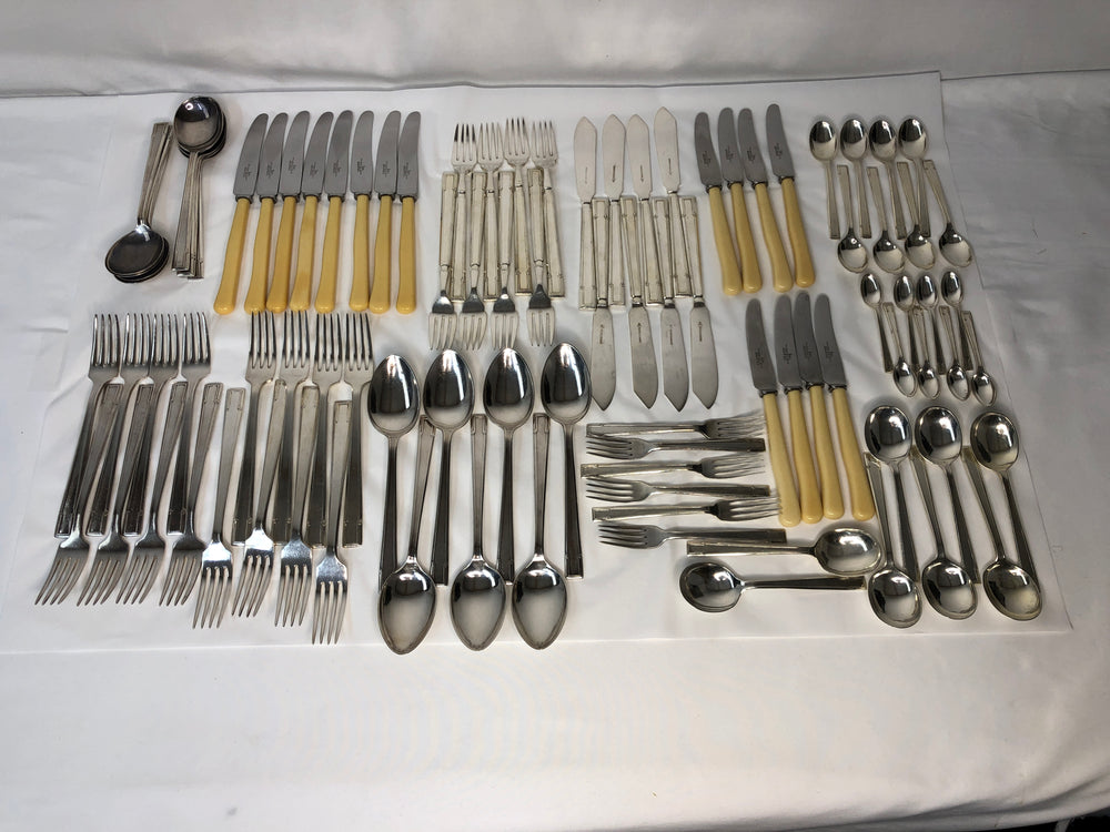 Walker & Hall Sheffield Cutlery Set - 93 Pieces (16877)