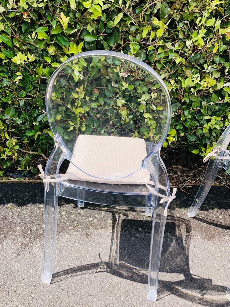 
                  
                    Ghost Dining Chairs x 6 - Clear (21798)
                  
                