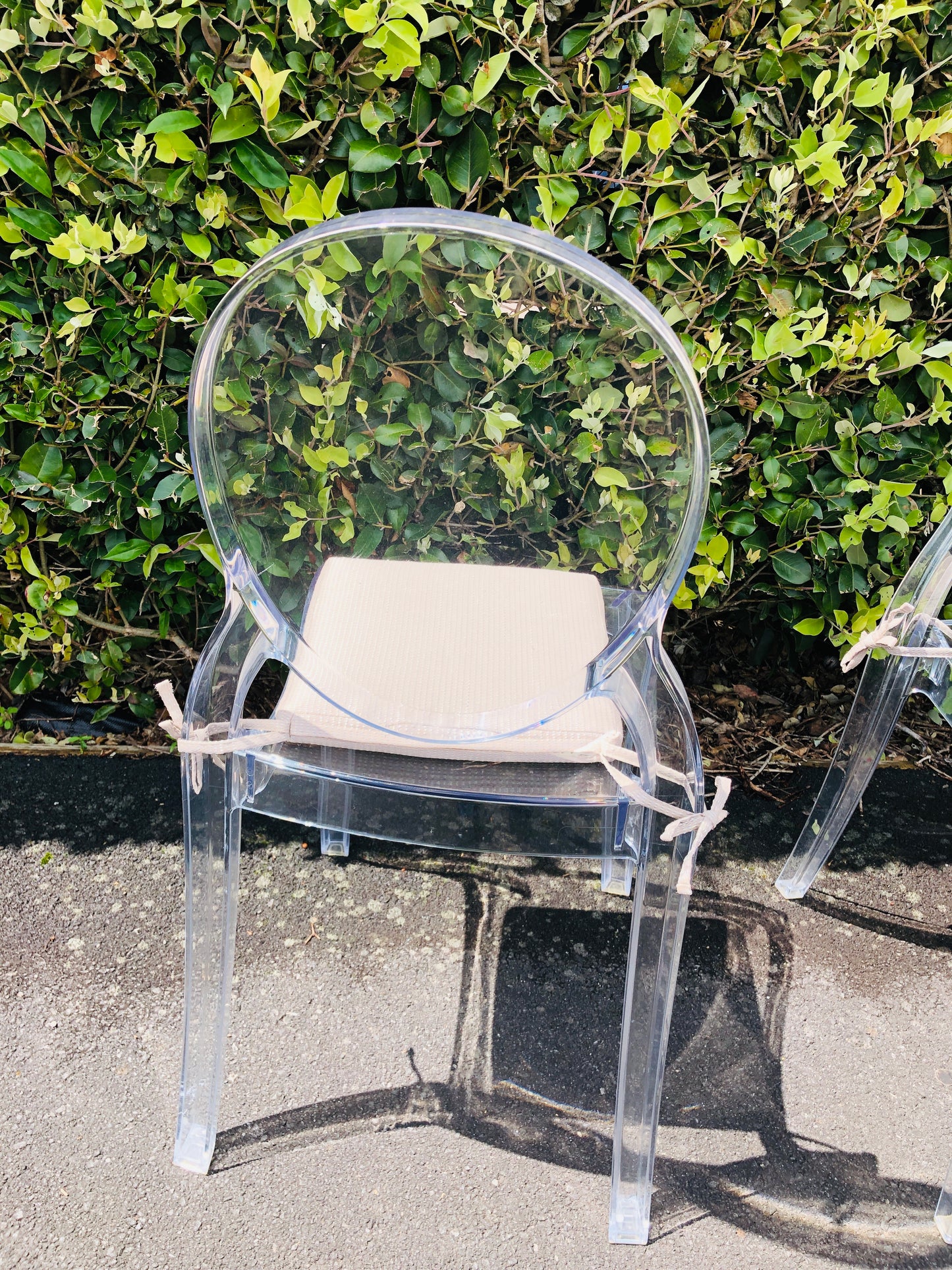 
                  
                    Ghost Dining Chairs x 6 - Clear (21798)
                  
                