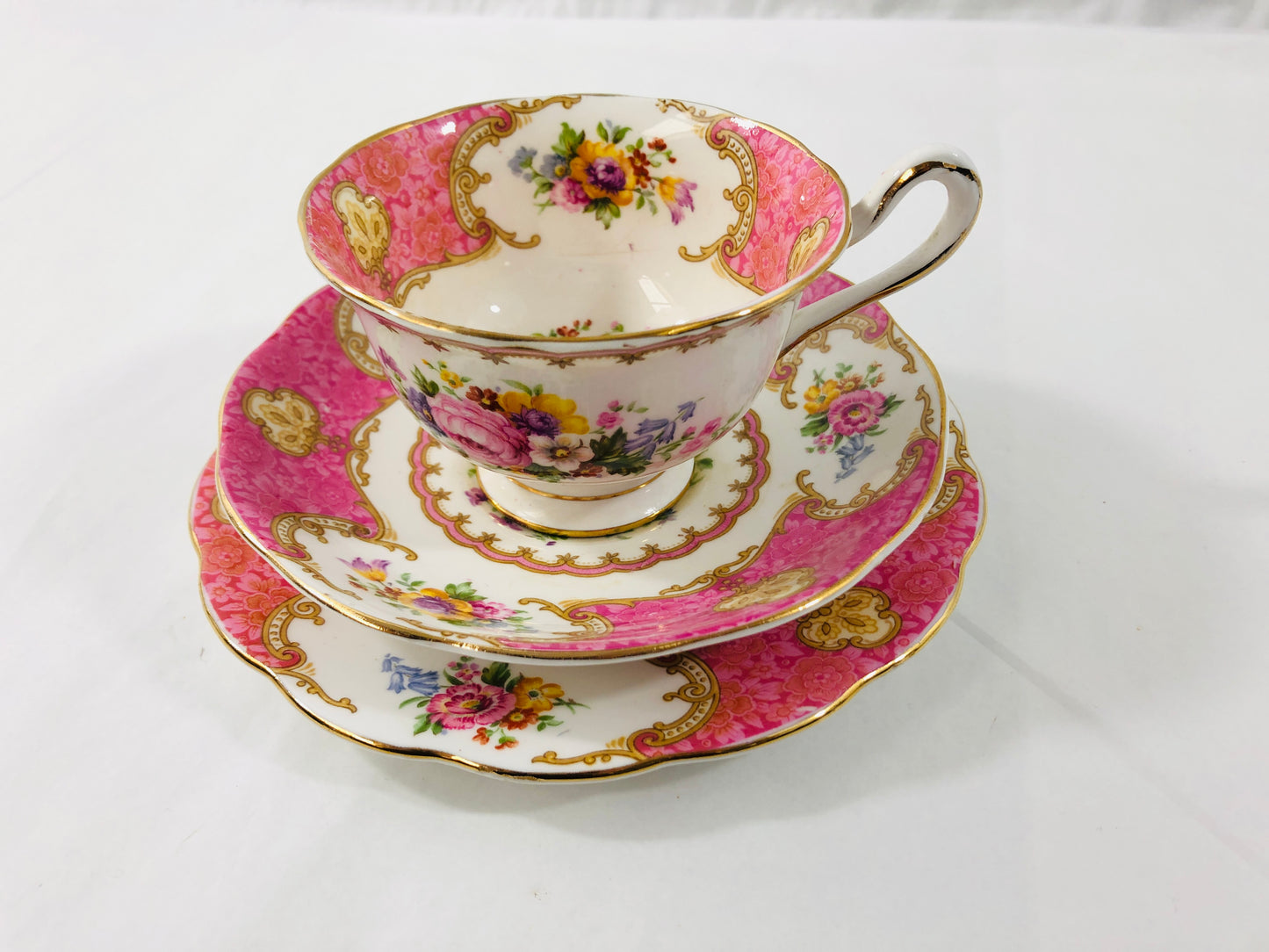 
                  
                    Royal Albert Lady Carlyle Trio (20666)
                  
                