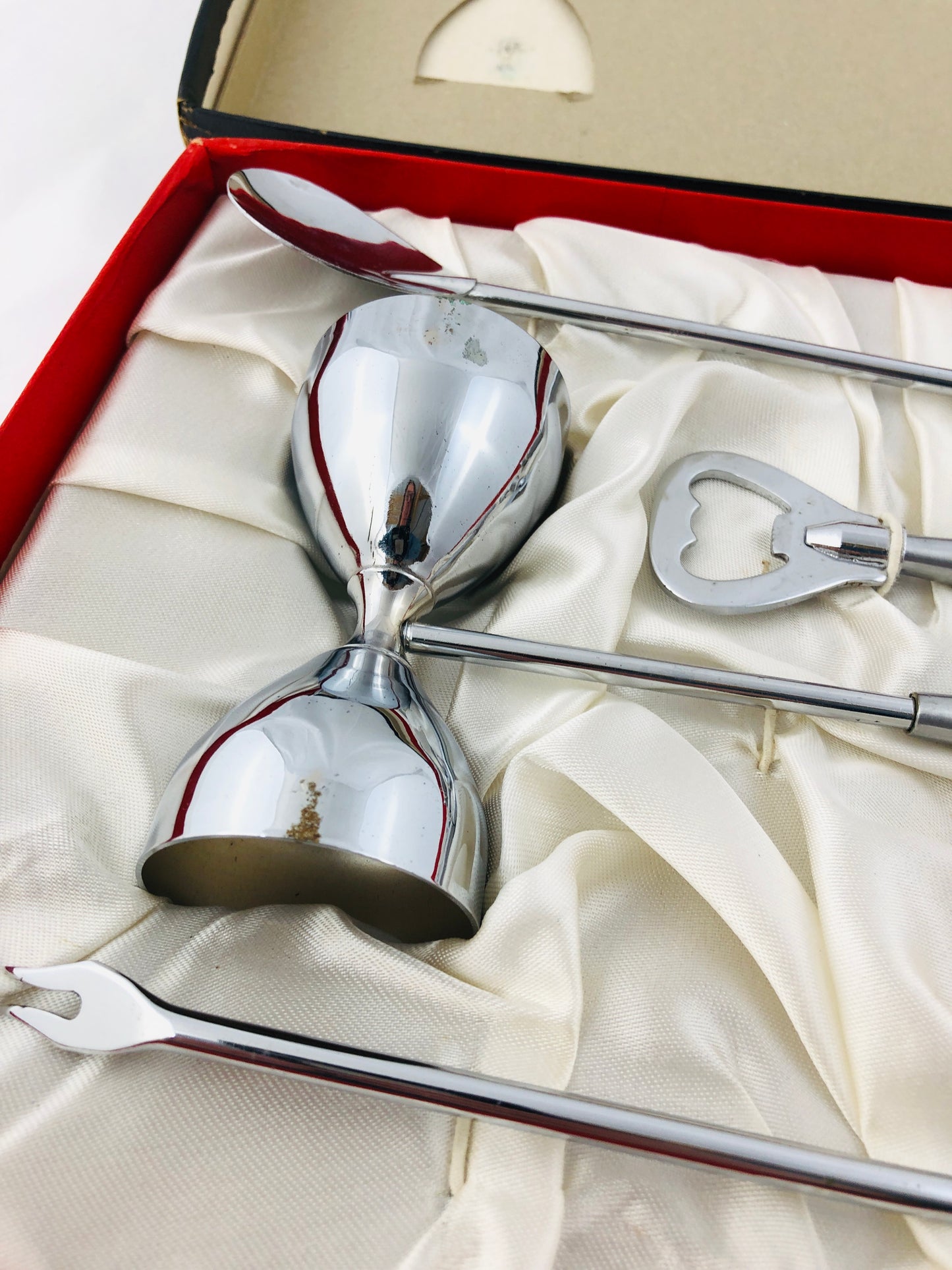 
                  
                    Vintage Bar Set - Horse Heads (21269)
                  
                
