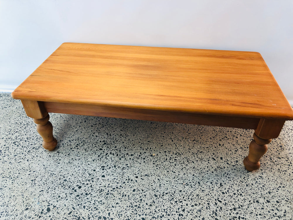 Rimu Coffee Table with Glass with Smoked Glass Top (21512)
