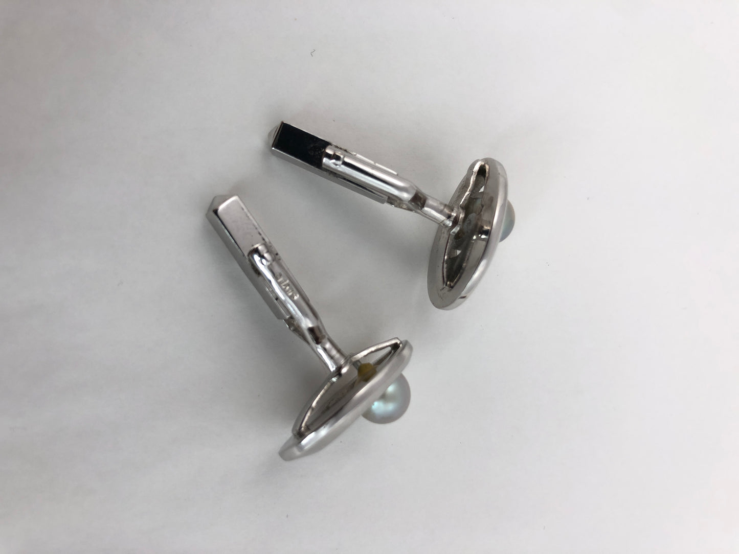 
                  
                    Vintage Silver and Pearl Cufflinks (19156)
                  
                