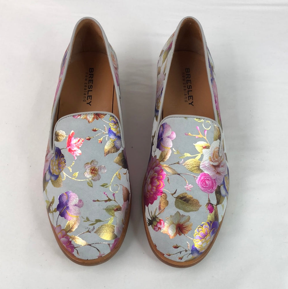 
                  
                    Bresley (NZ) Diddy Garden Flower Shoes Size 38 - 16741)
                  
                