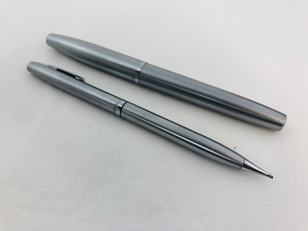 
                  
                    Vintage Sheaffer Fountain Pen & Continuous Feed Pencil (21303)
                  
                