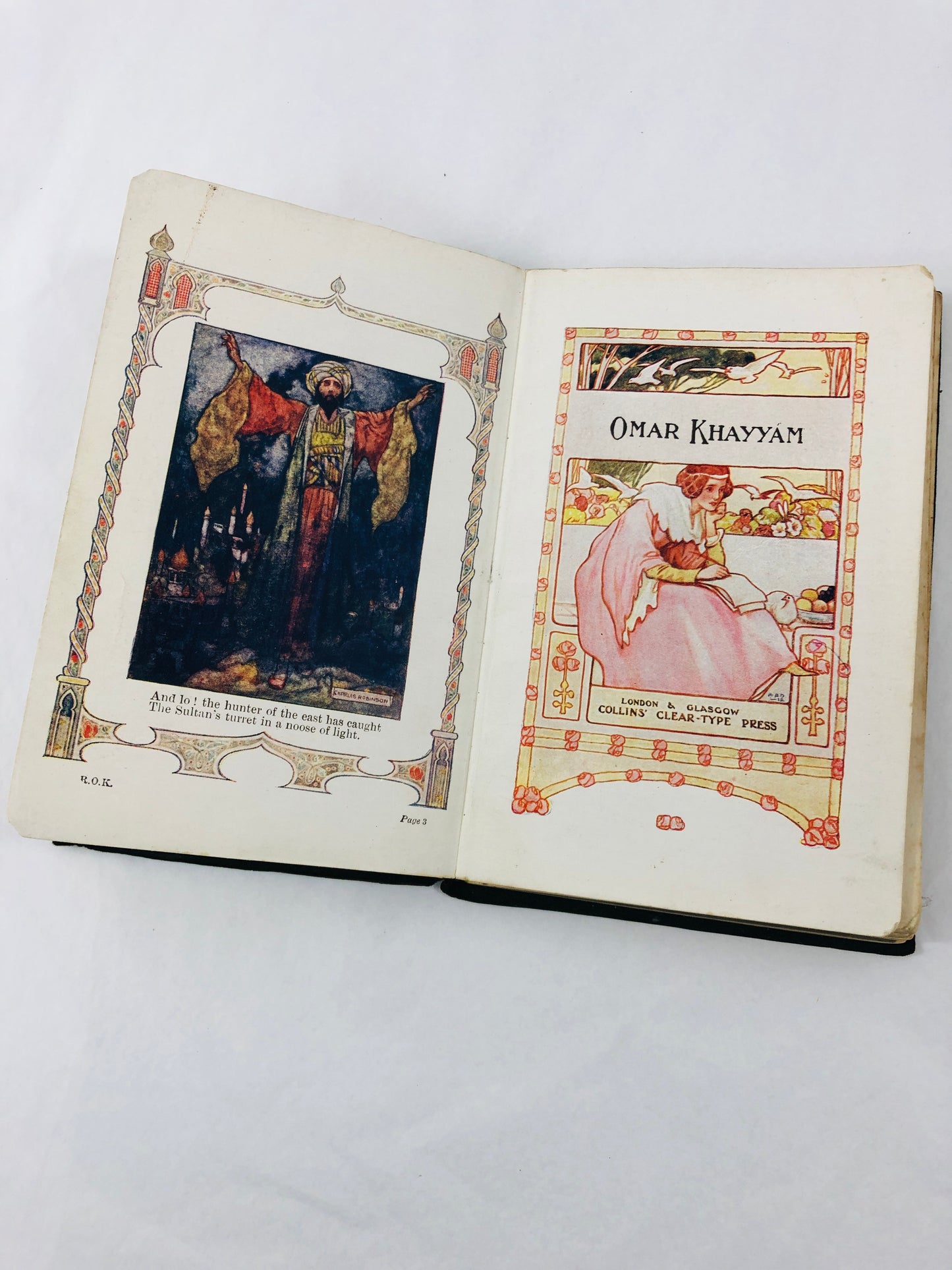 
                  
                    Antique Book  of Rubáiyát of Omar Khayyám - Collins (21585)
                  
                