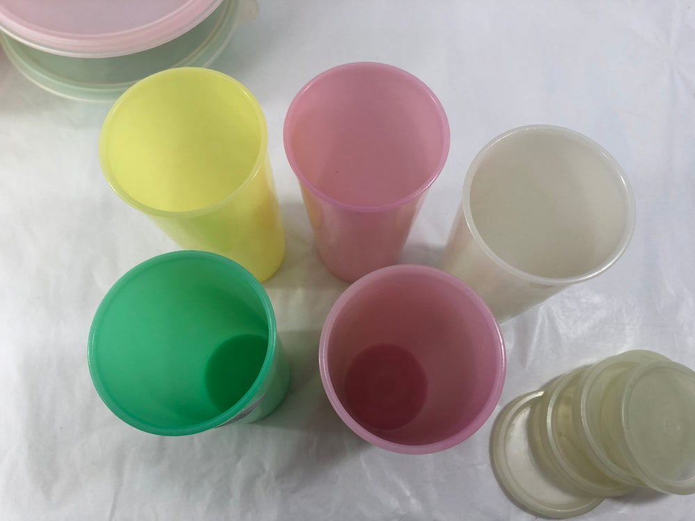 
                  
                    Vintage NZ Made Tupperware Bowls & Cups with Lids (21412)
                  
                