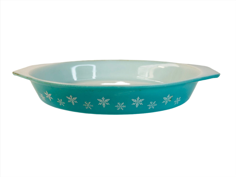 
                  
                    Vintage Pyrex Casserole Dish - Snowflake (18134)
                  
                