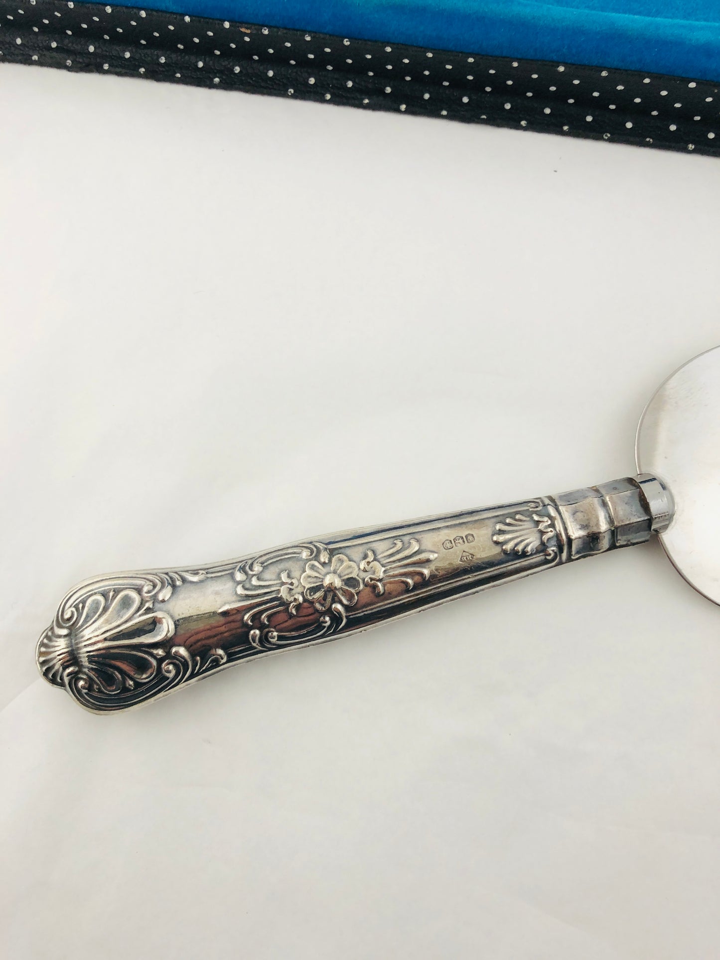 
                  
                    Webber and Hill Sterling Silver Handled Cake Server (21262)
                  
                
