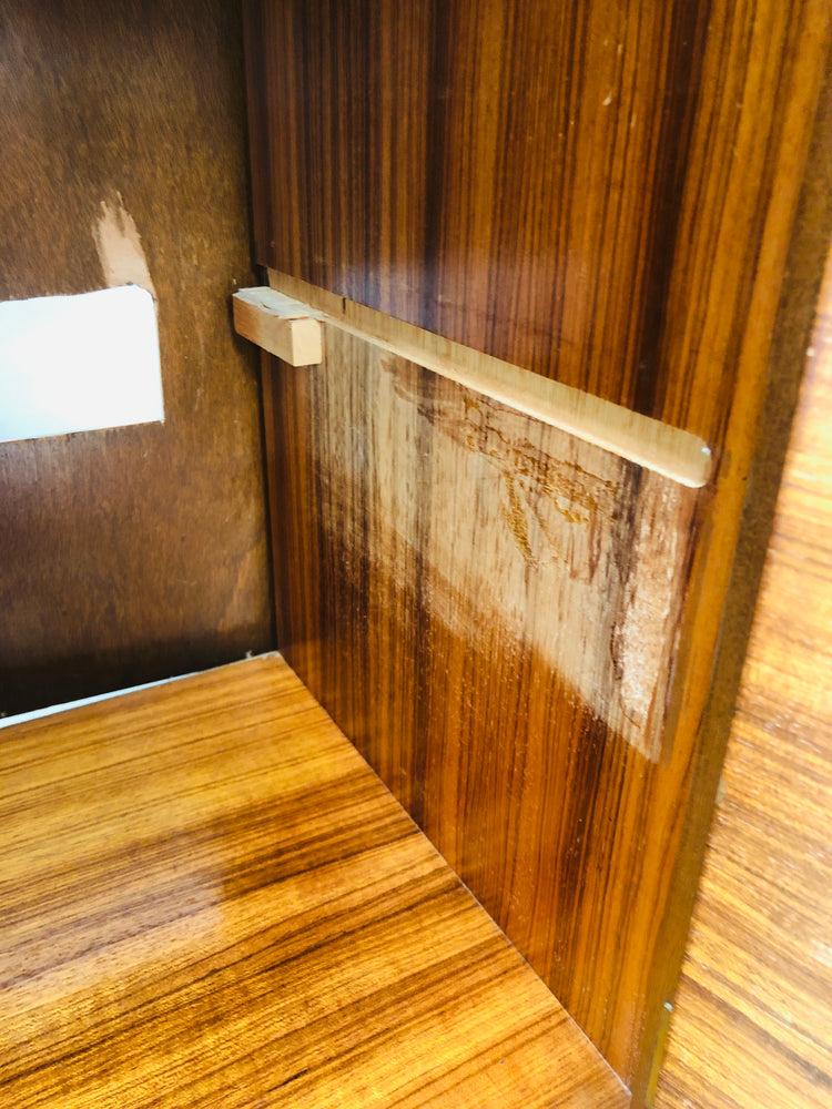
                  
                    Antique Style Burr Walnut Drink Cabinet (21777)
                  
                