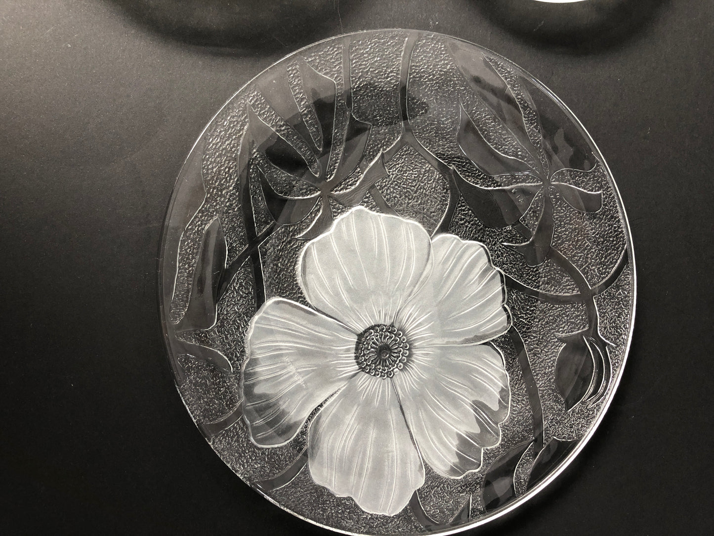 
                  
                    Aloha 7 Piece Glass Dessert Plates (20323)
                  
                