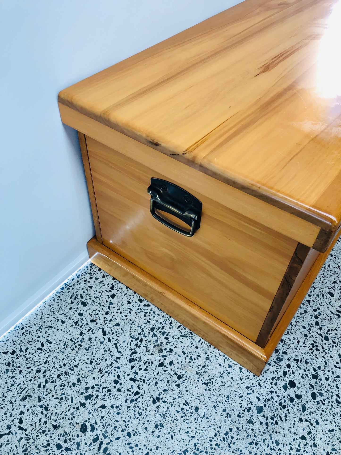 
                  
                    Solid Wood Glory Box (21506)
                  
                