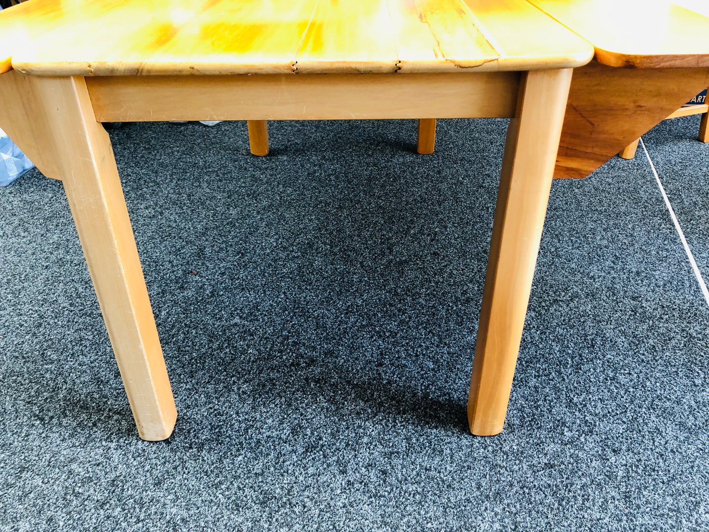 
                  
                    Rimu Oblong Dining Table and 6 Chairs (21509)
                  
                