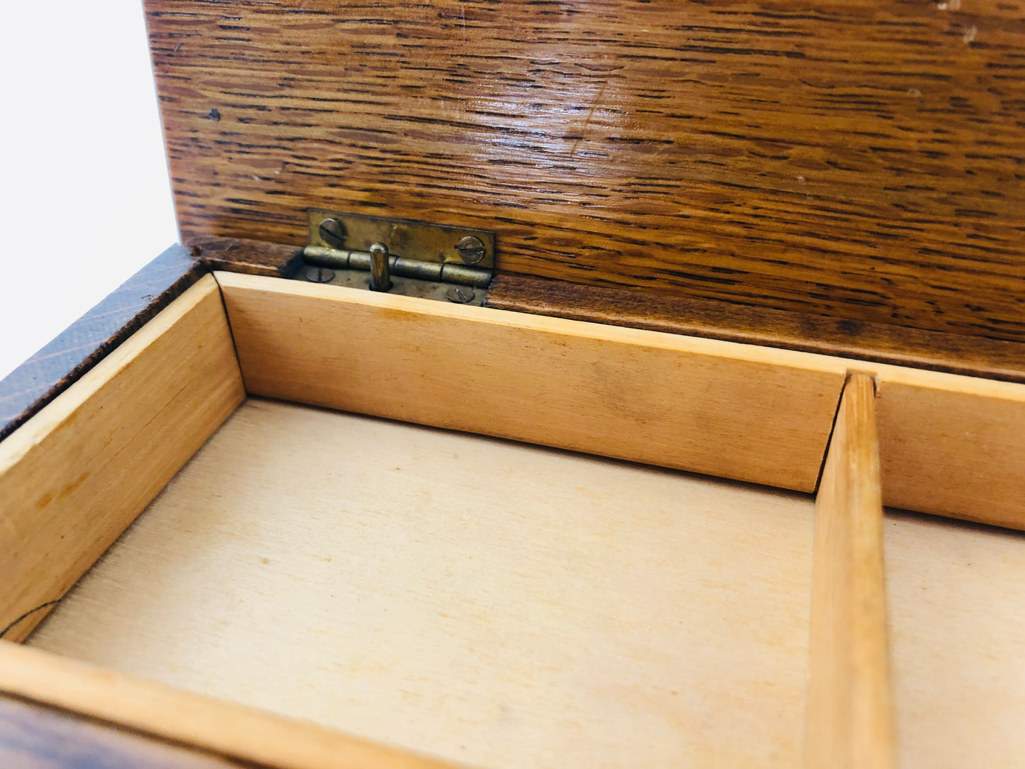 
                  
                    Small Oak Musical Jewellery Box (20699)
                  
                