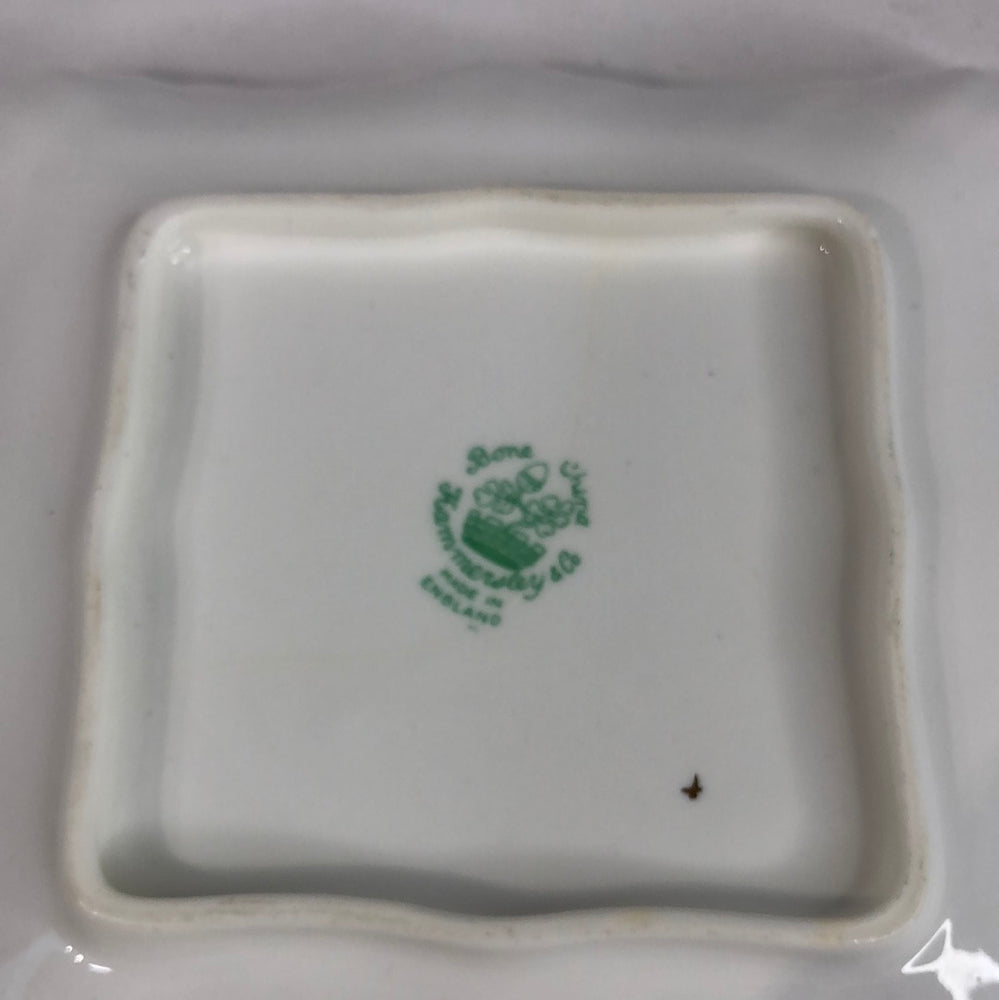 
                  
                    Hammersley -Square Dish - Howard's Spray (17513)
                  
                