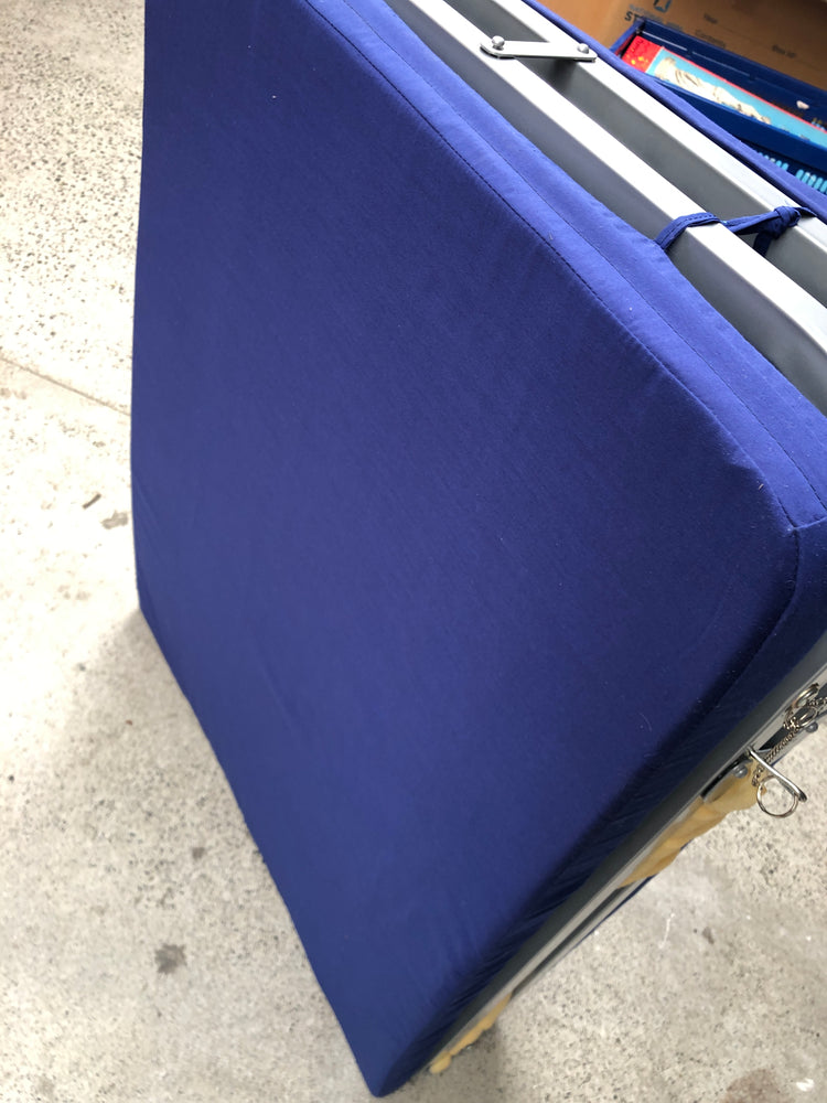 
                  
                    Portable Folding Camping Bed/Stretcher, single (21399)
                  
                