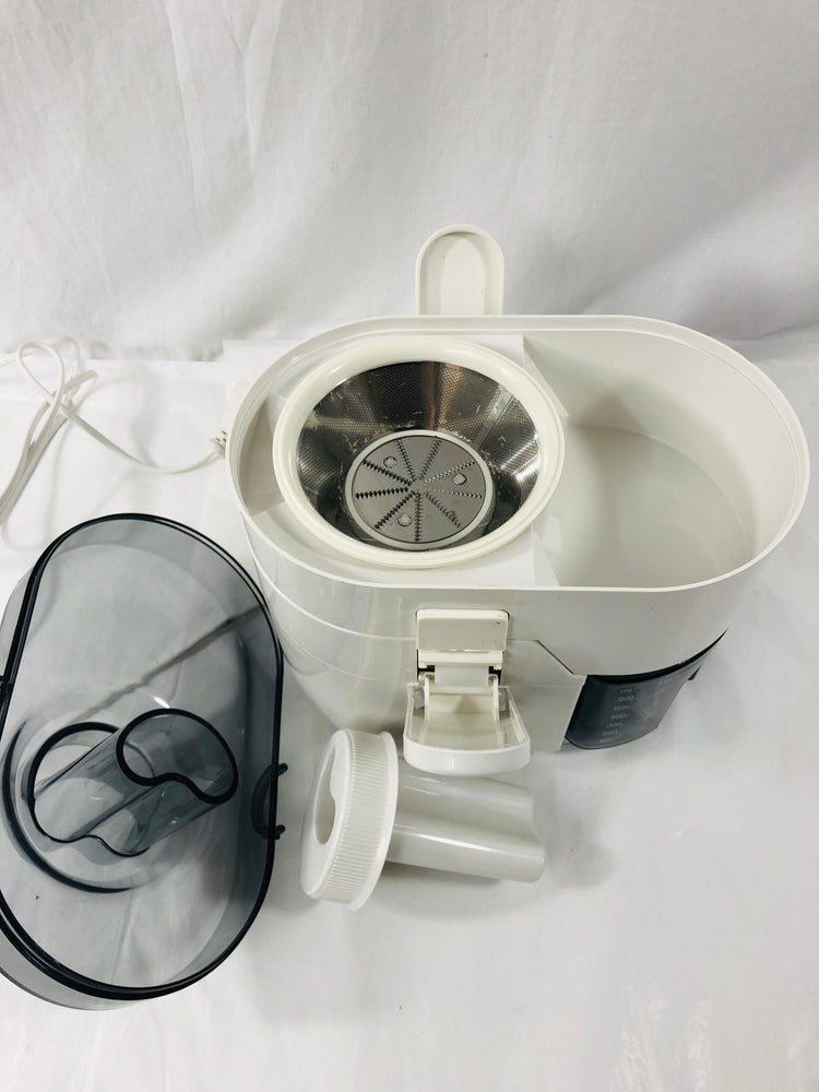 
                  
                    Kenwood Purejuice Extractor JE500  (21521)
                  
                