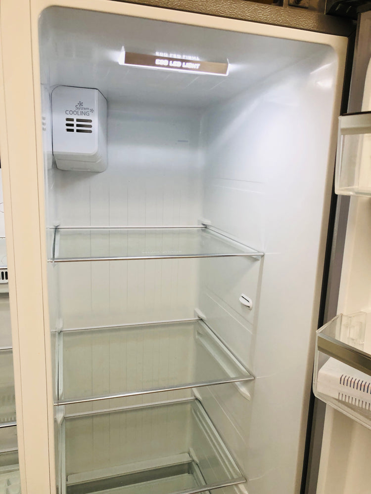 
                  
                    Midea - 584L Side by Side S/S Fridge Freezer (21601)
                  
                