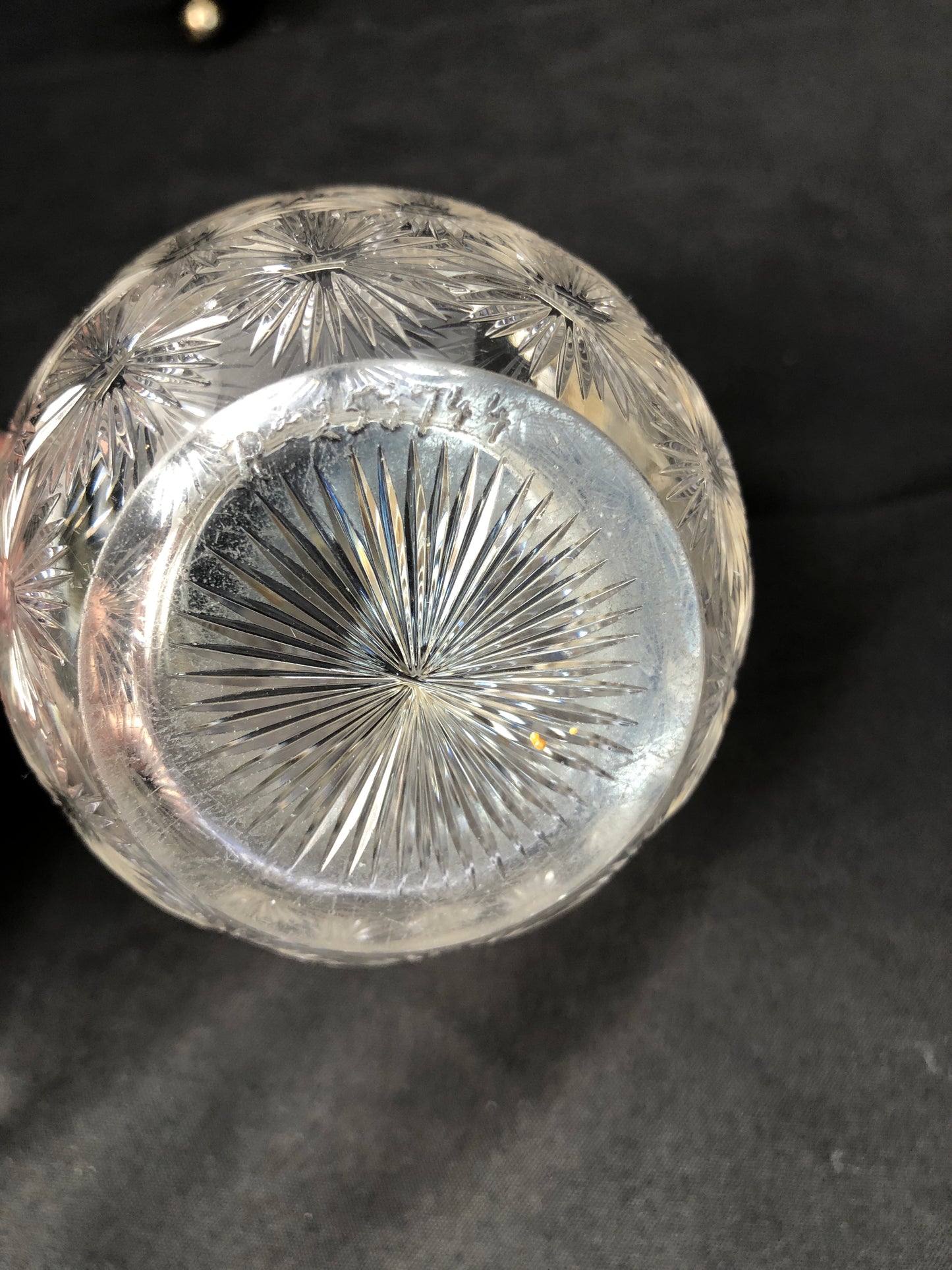 
                  
                    Crystal Condiment Pot with Lid (20159)
                  
                