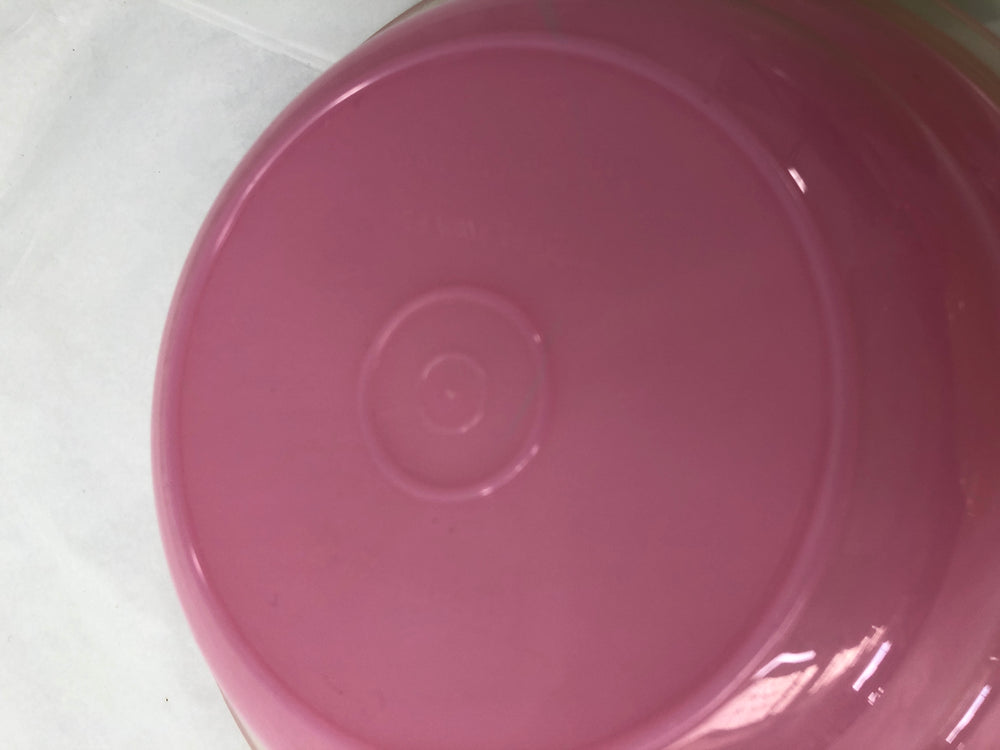 
                  
                    Vintage NZ Made Tupperware Bowls & Cups with Lids (21412)
                  
                