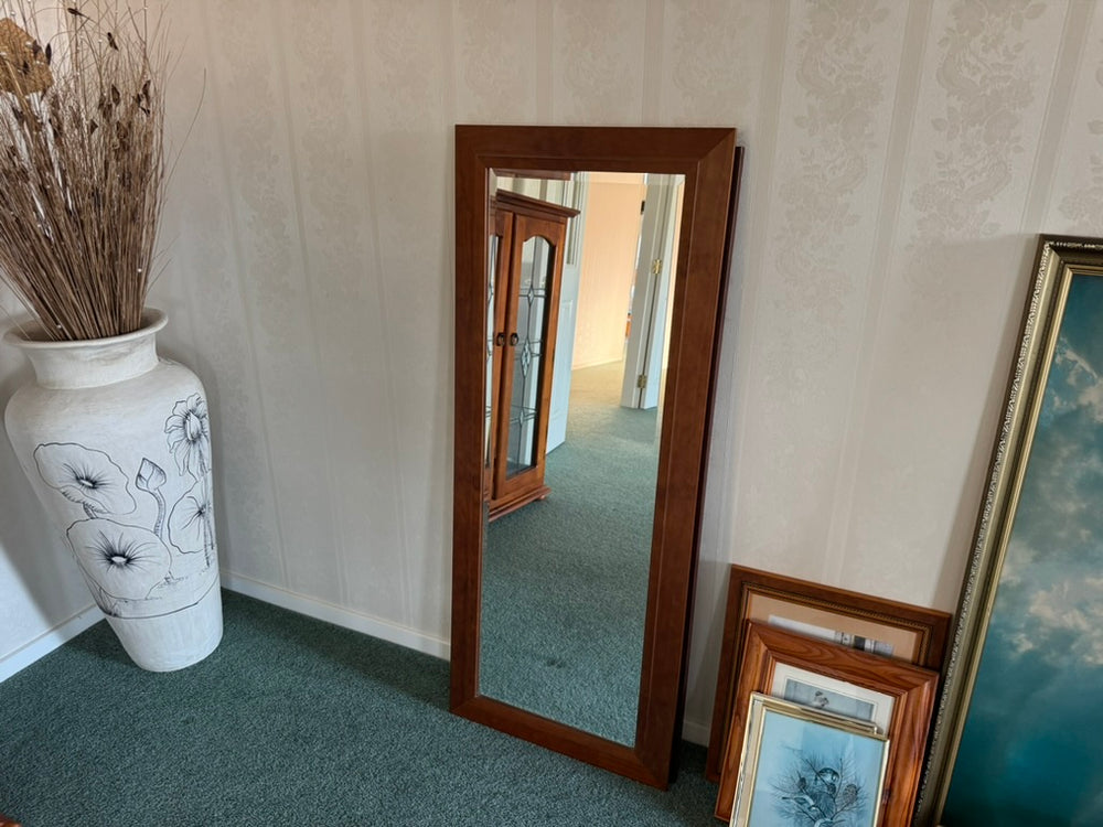 Dress Wall Hung Mirror (21498)