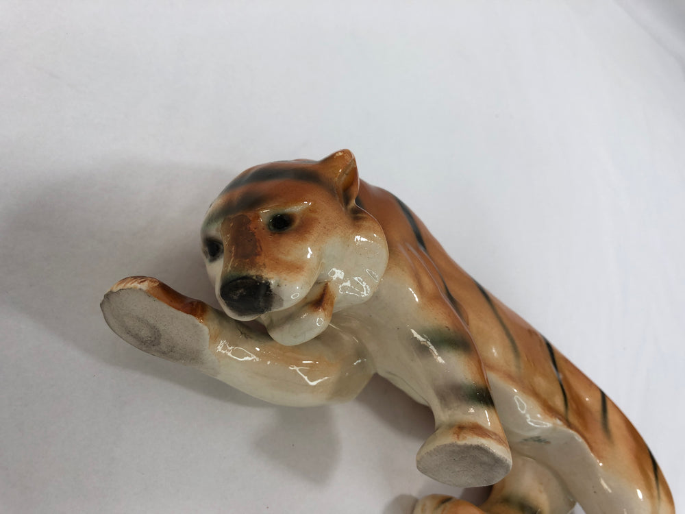 
                  
                    Antique Sitzendorf Porcelain Tiger Figurine - c 1918 (19139)
                  
                