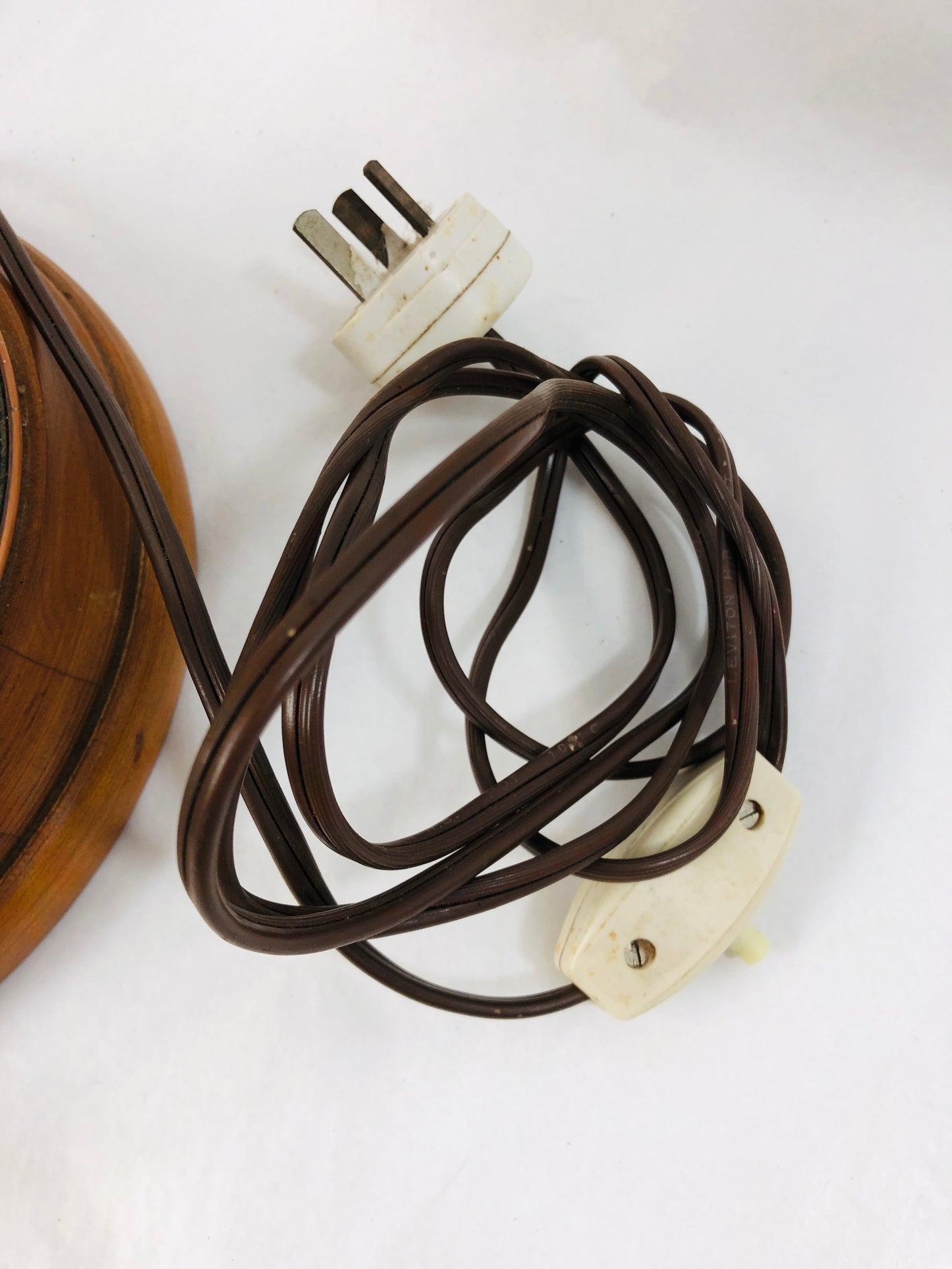 
                  
                    Matching Copper Look Kerosene Lamps (20850)
                  
                