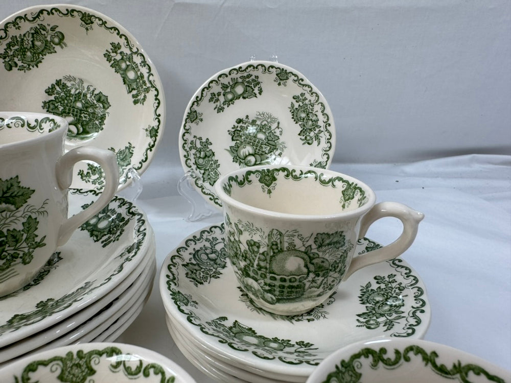 
                  
                    Masons "Fruit Basket" Green 30 piece Tea/Coffee Set  (20012)
                  
                