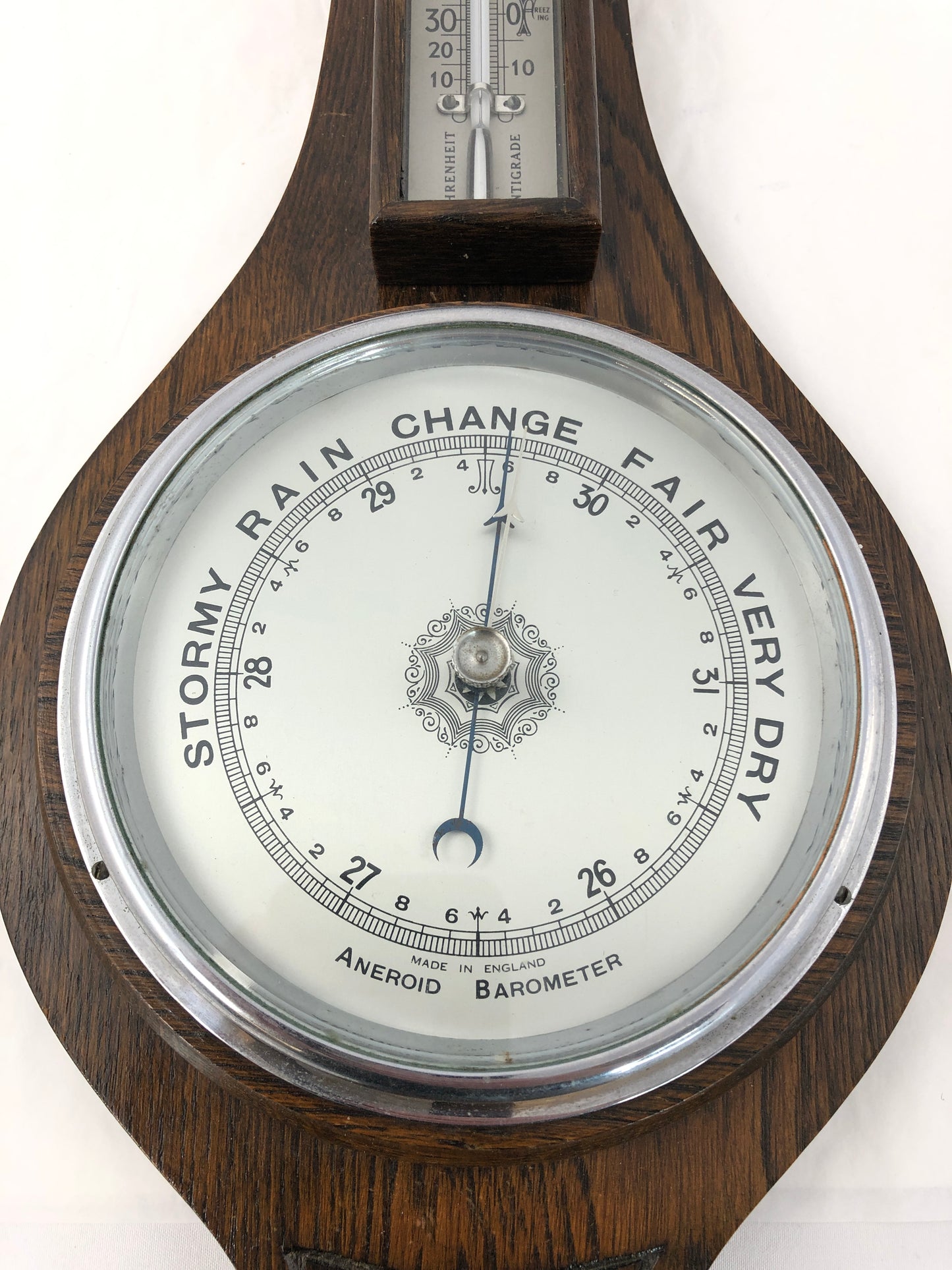 
                  
                    Oak Aneroid Barometer - England (19323)
                  
                