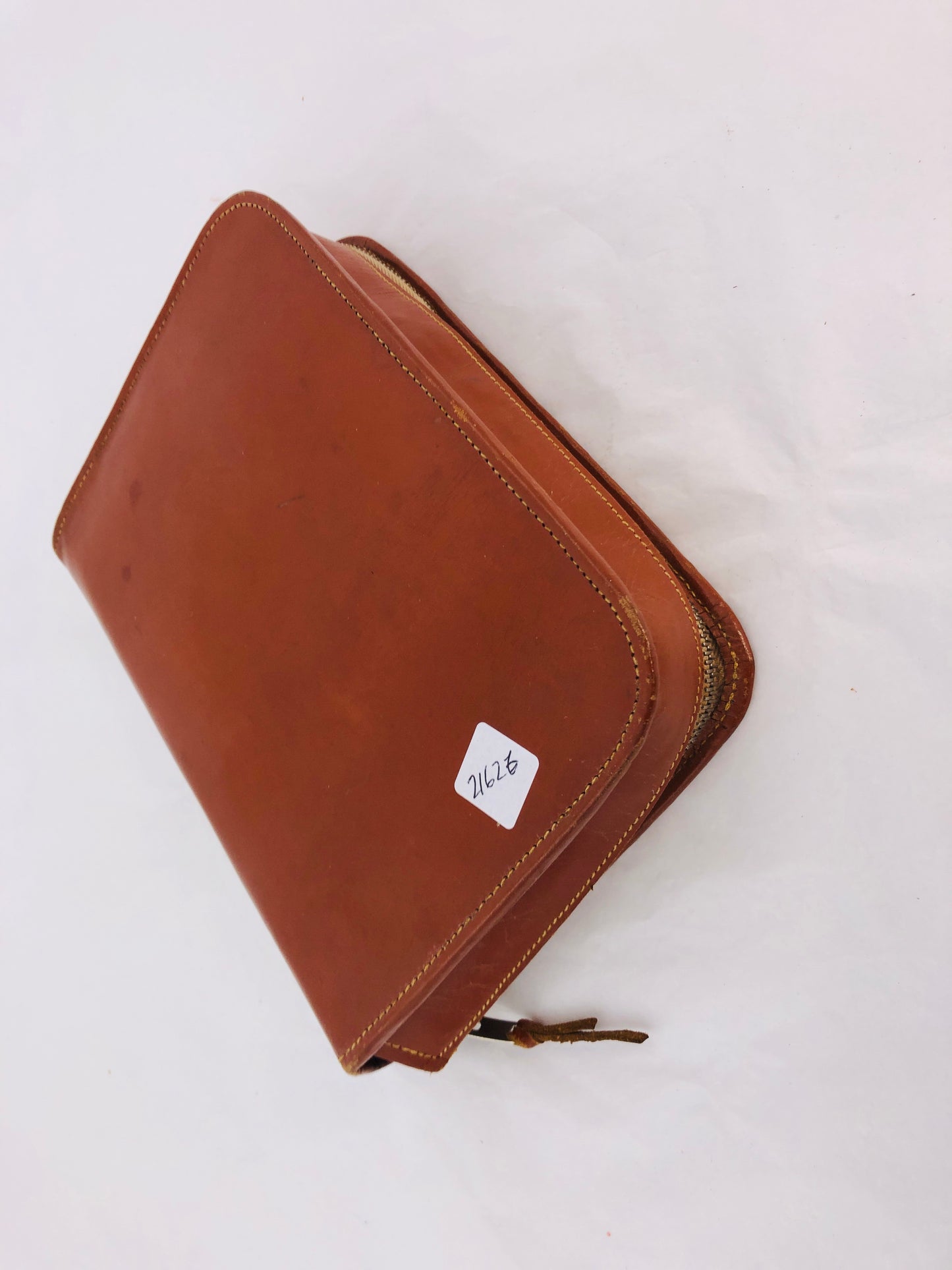
                  
                    English Leather Toiletries Grooming Shaving Dopp Travel Kit (21626)
                  
                