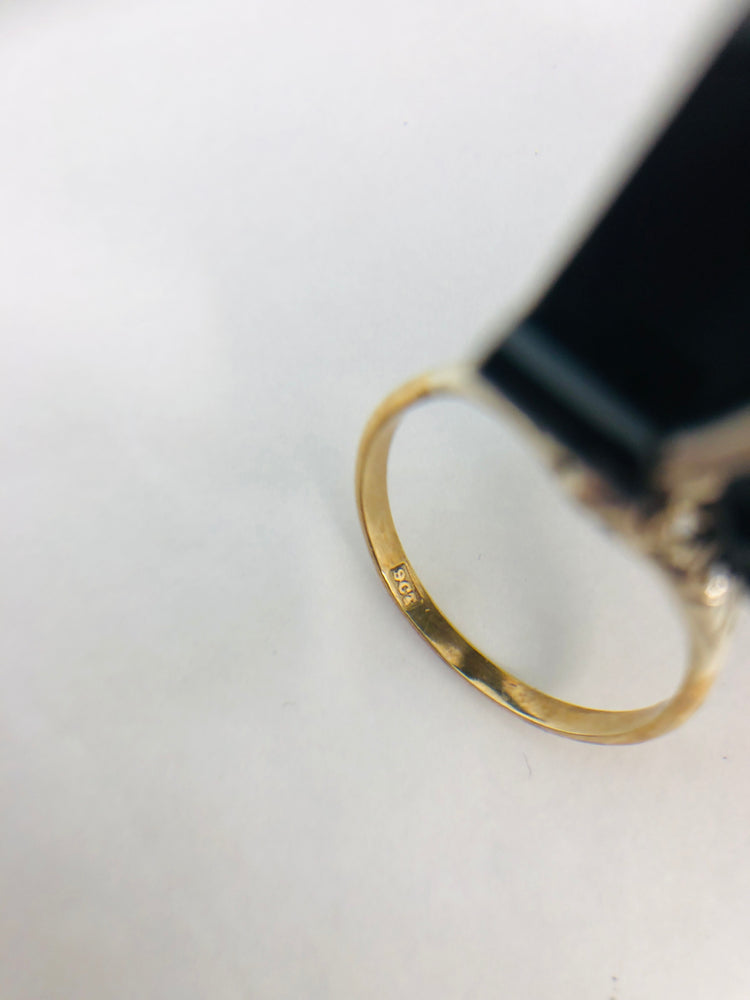 
                  
                    9ct Gold & White Gold Ring (21593)
                  
                