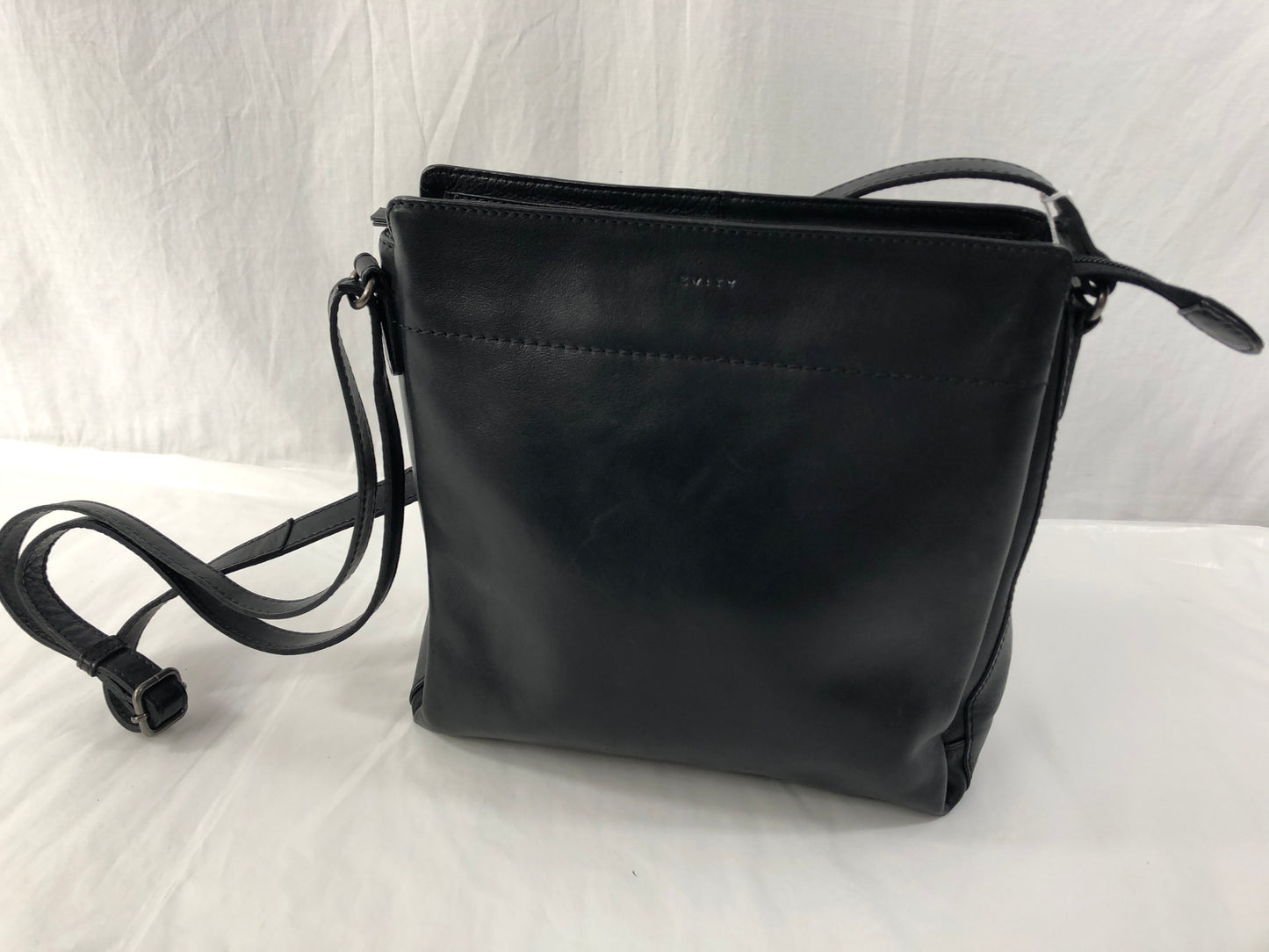 
                  
                    Evity - Genuine Leather Handbag (21416)
                  
                