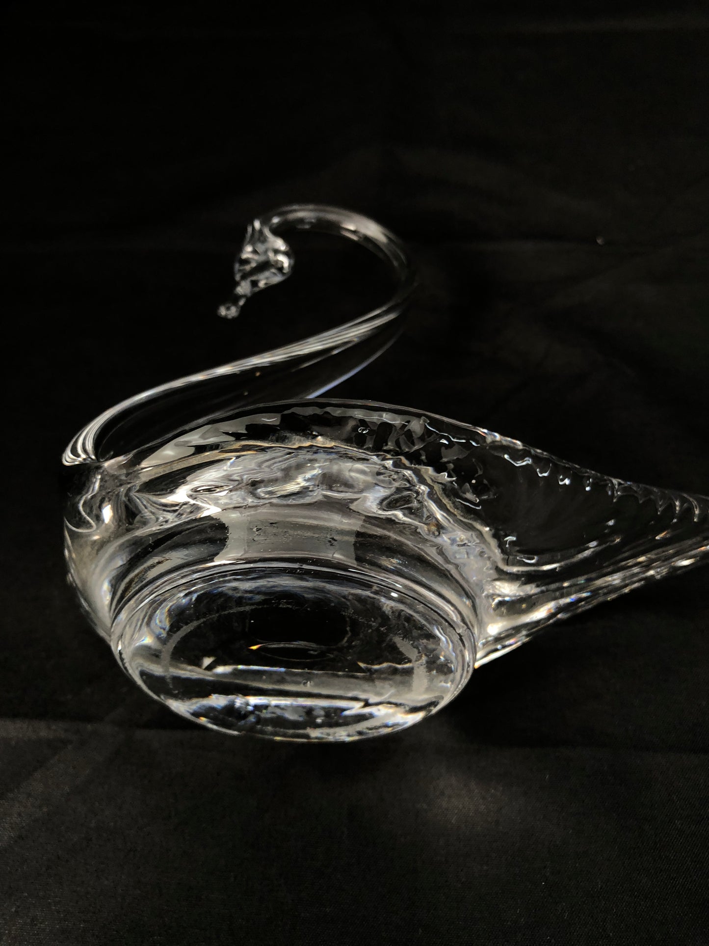 
                  
                    Large Webb Corbett Crystal Swan (20151)
                  
                