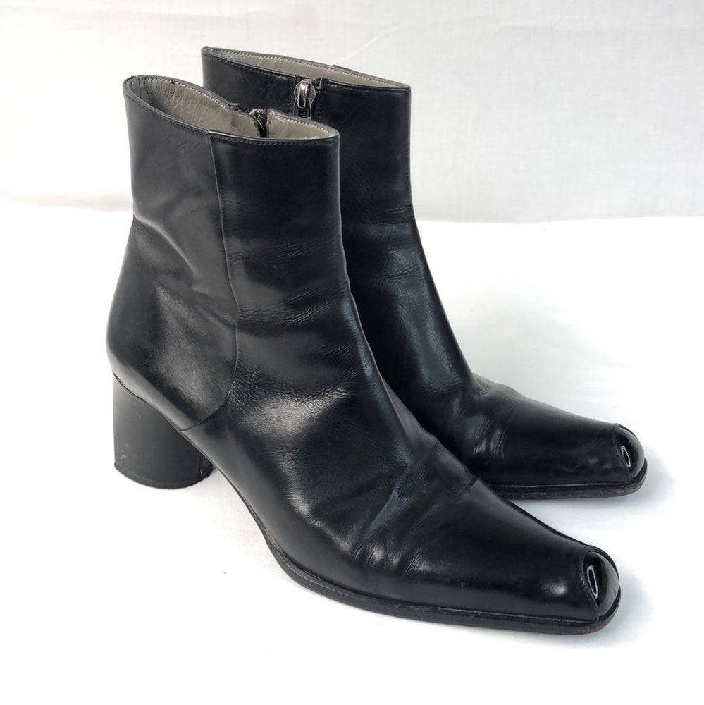 
                  
                    Bally Leather Aboe Ankle Black Boots Size 9 US (16736)
                  
                