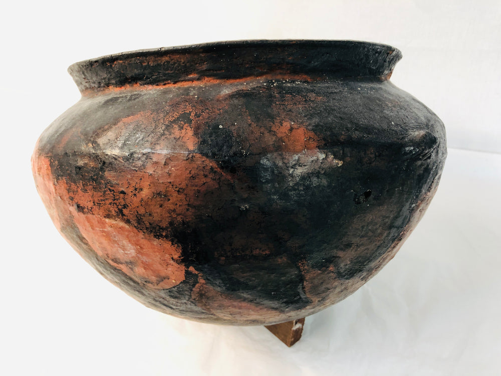 
                  
                    Large African Decorative Cooking Pot (18097)
                  
                