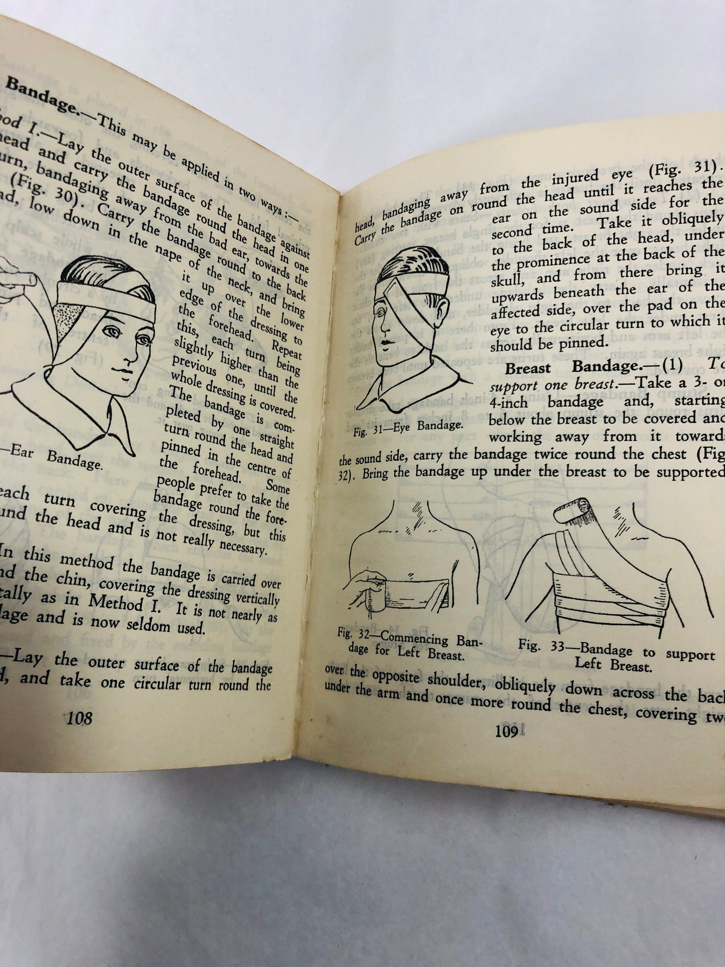 
                  
                    New Zealand Picket Size RED CROSS Home Nursing Manual ( 21579)
                  
                