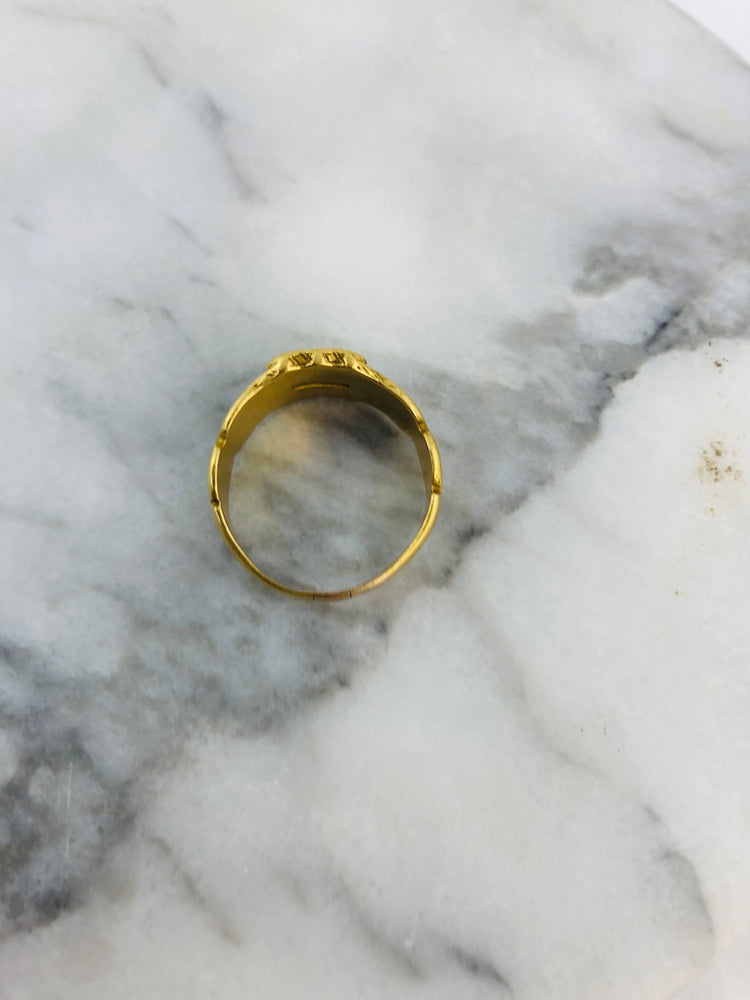 
                  
                    9K Gold Males Signet Ring - Solid (21592)
                  
                