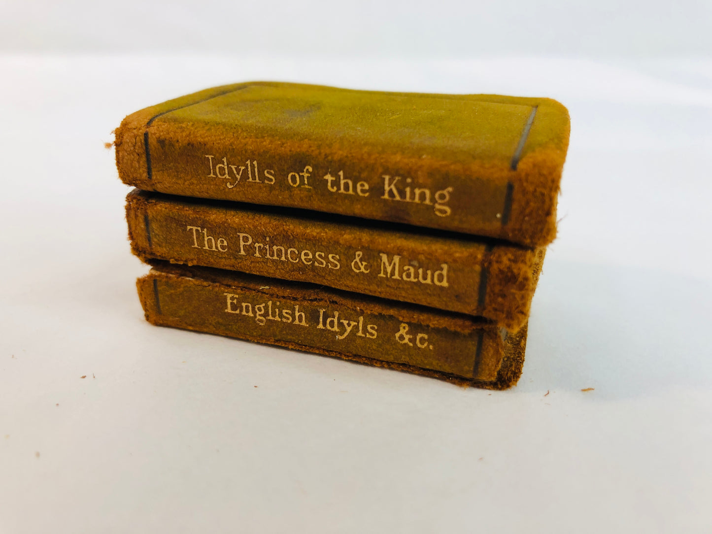 
                  
                    Antique Alfred Lord Tennyson - Miniature Books x 3 (18276)
                  
                