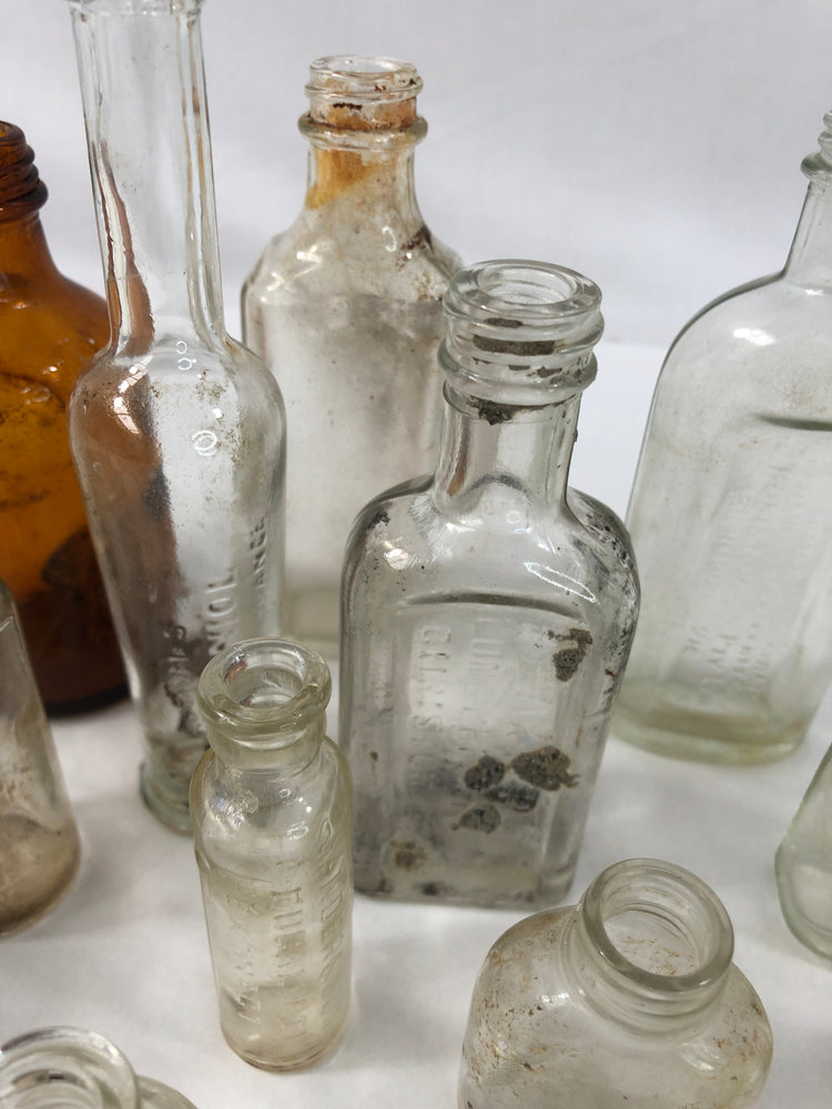 
                  
                    Bulk lot Vintage Glass Bottles (19226)
                  
                