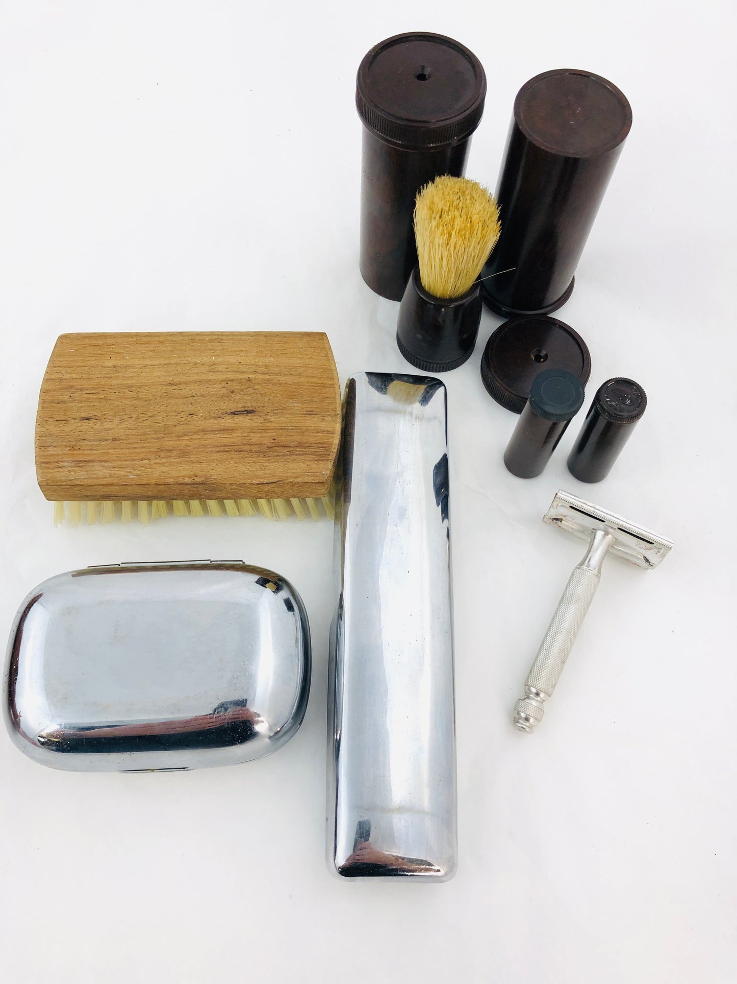 
                  
                    English Leather Toiletries Grooming Shaving Dopp Travel Kit (21626)
                  
                
