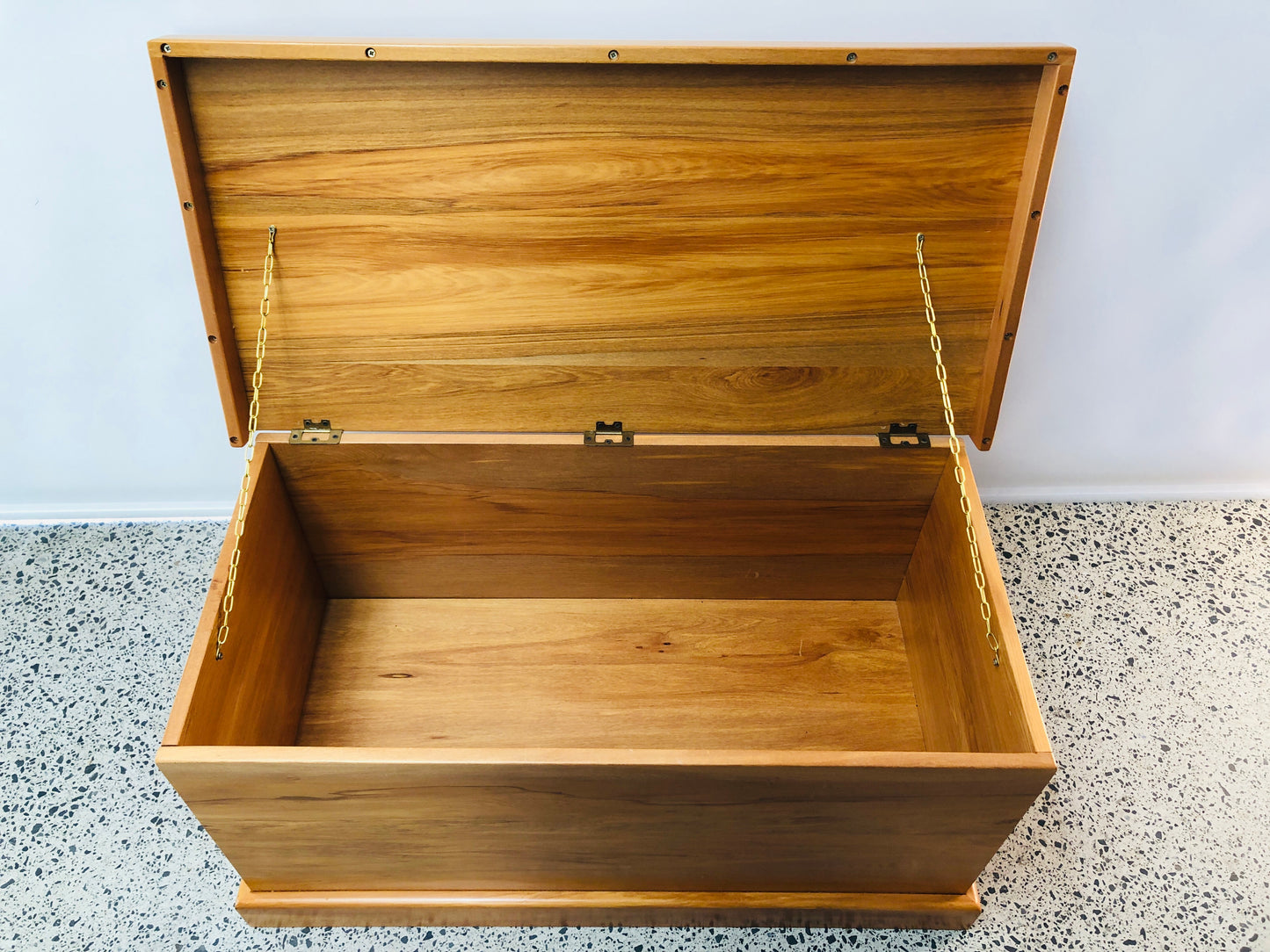 
                  
                    Solid Wood Glory Box (21506)
                  
                