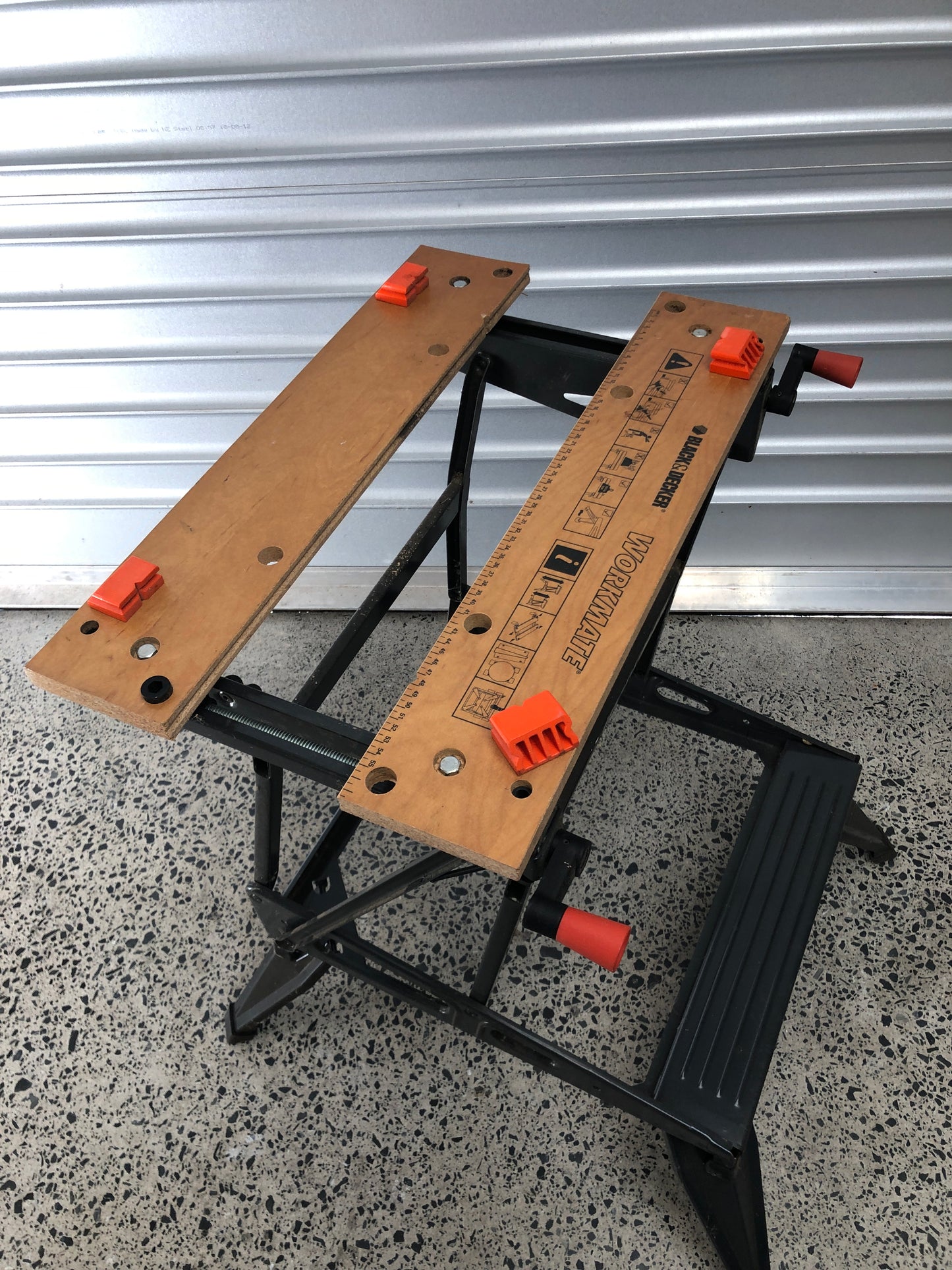 
                  
                    Black and Decker Work Bench (21404)
                  
                