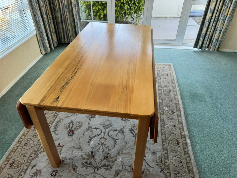 
                  
                    Rimu Oblong Dining Table and 6 Chairs (21509)
                  
                