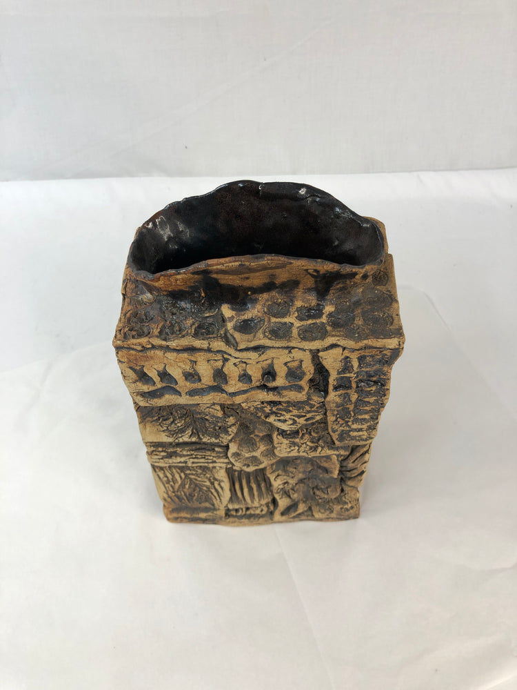 
                  
                    Rustic Designer Pottery Vase (18305)
                  
                