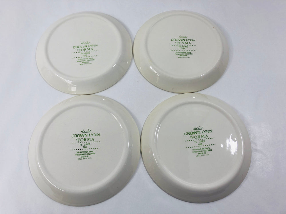 
                  
                    Crown Lynn - Forma Filigree 600 Side Plates  x 4(20585)
                  
                